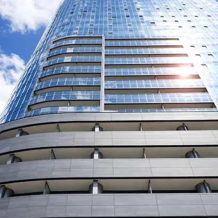 Hanza Tower 421