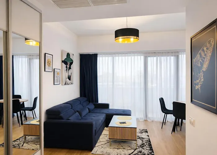 Διαμέρισμα Hanza Tower 421 *